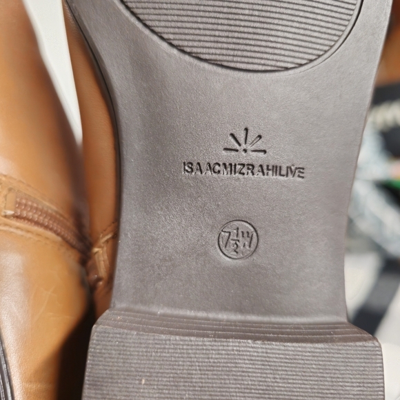 Isaac Mizrahi boots Size 7.5 Wide - Picture 9 of 13